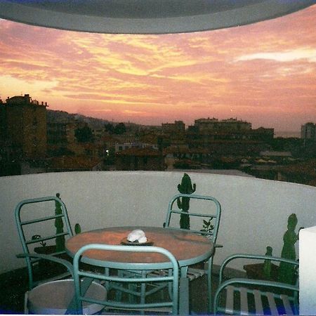 Appartamento - Terrazzo Vivibile Vista Mare, Wi-Fi Gratuito Vallecrosia Extérieur photo