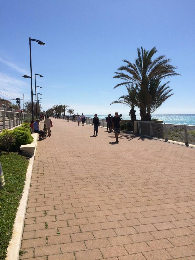 Appartamento - Terrazzo Vivibile Vista Mare, Wi-Fi Gratuito Vallecrosia Extérieur photo